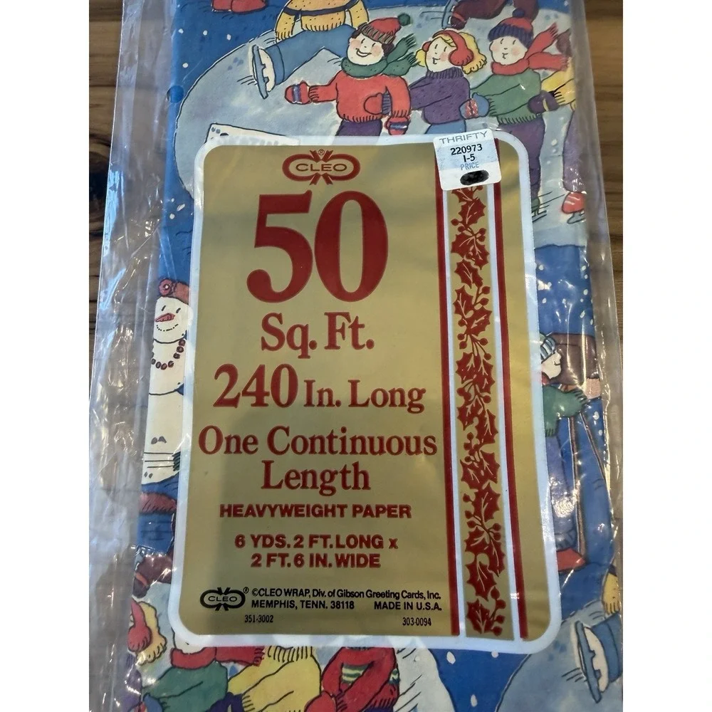 Vintage‎ Cleo Christmas Wrapping Paper Skating Snowman 50 Sq Ft Sealed USA